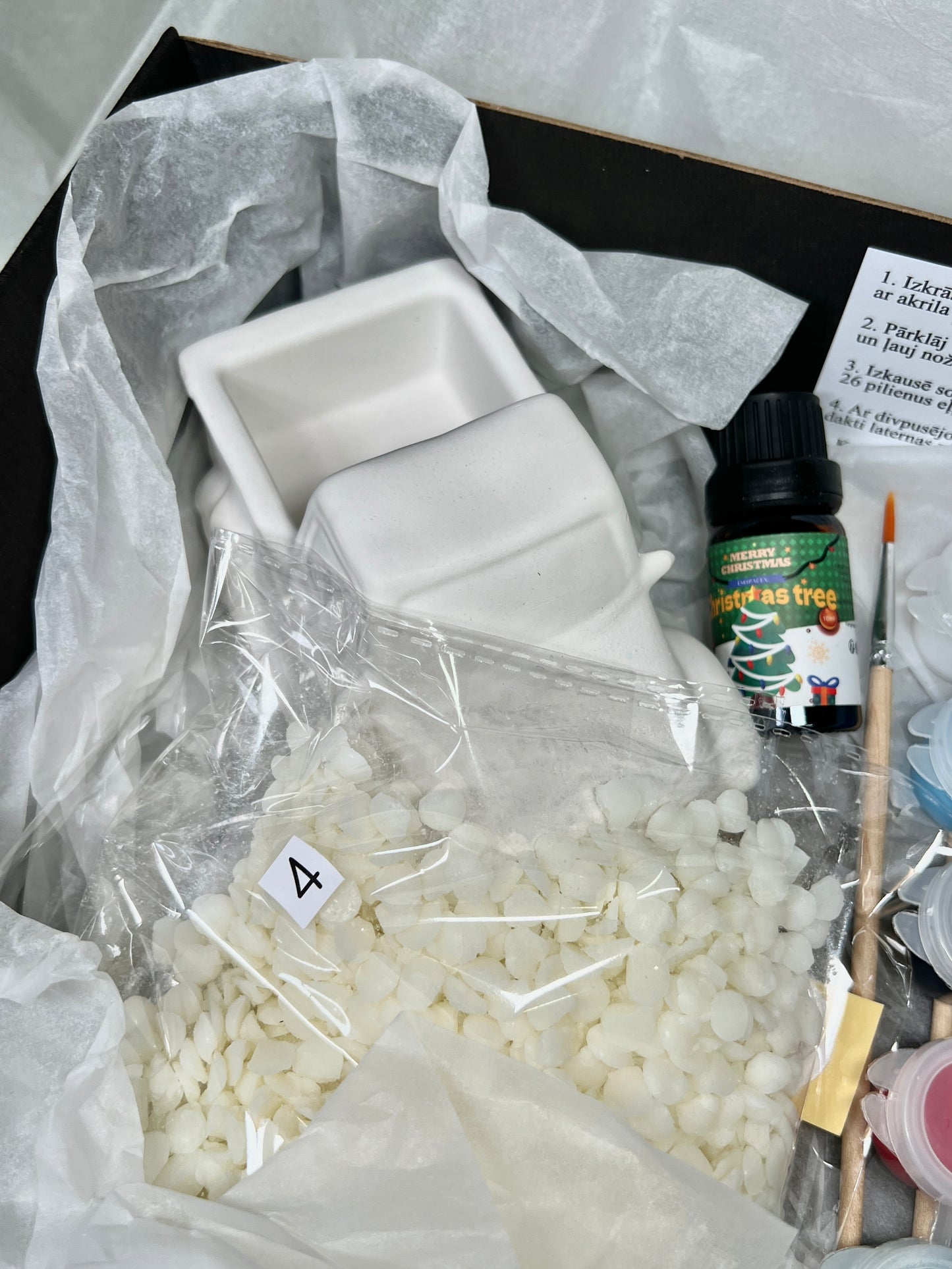 Komplekts: krāso ģipša laternu un pašam ielej sveci