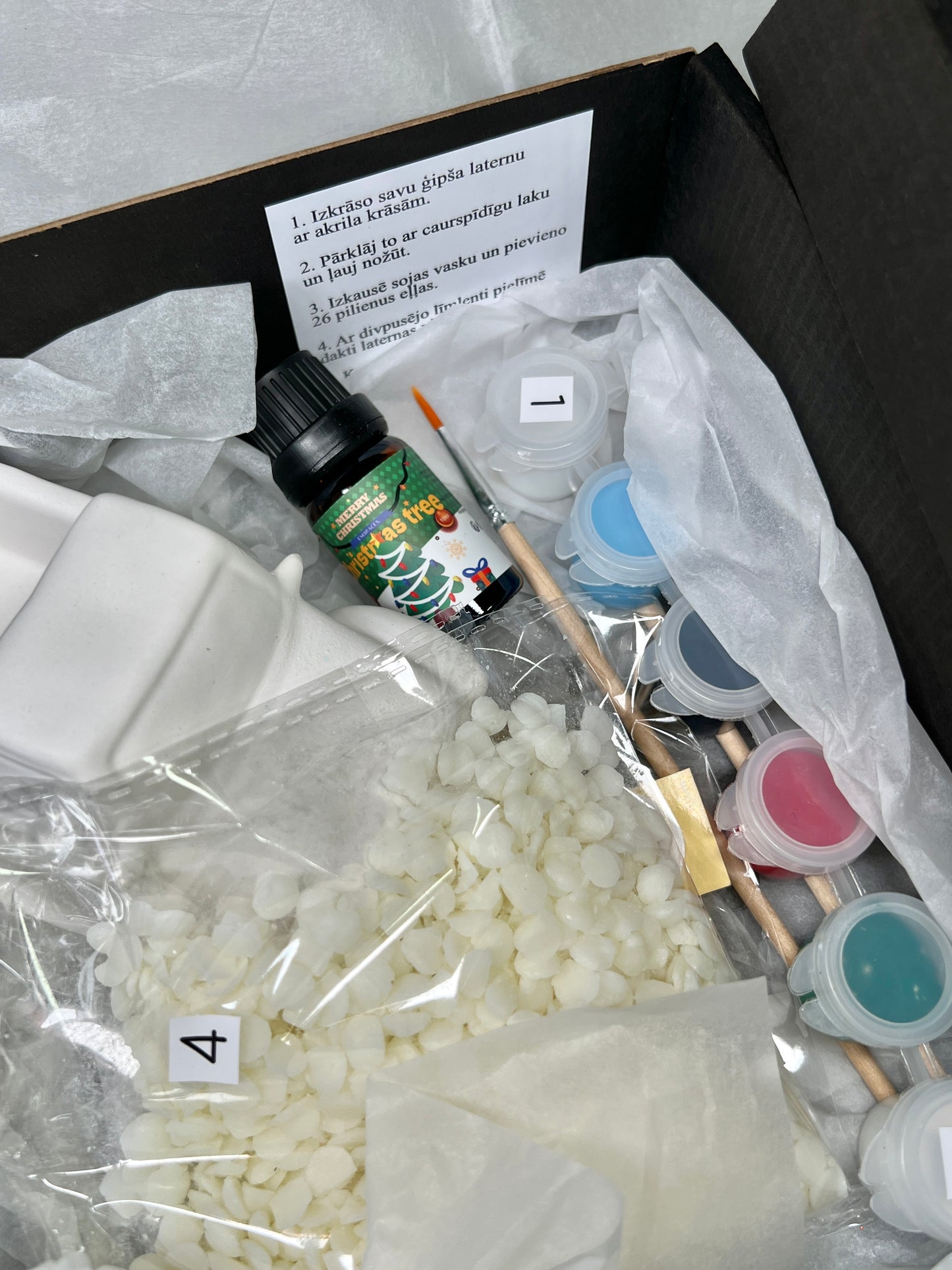 Komplekts: krāso ģipša laternu un pašam ielej sveci