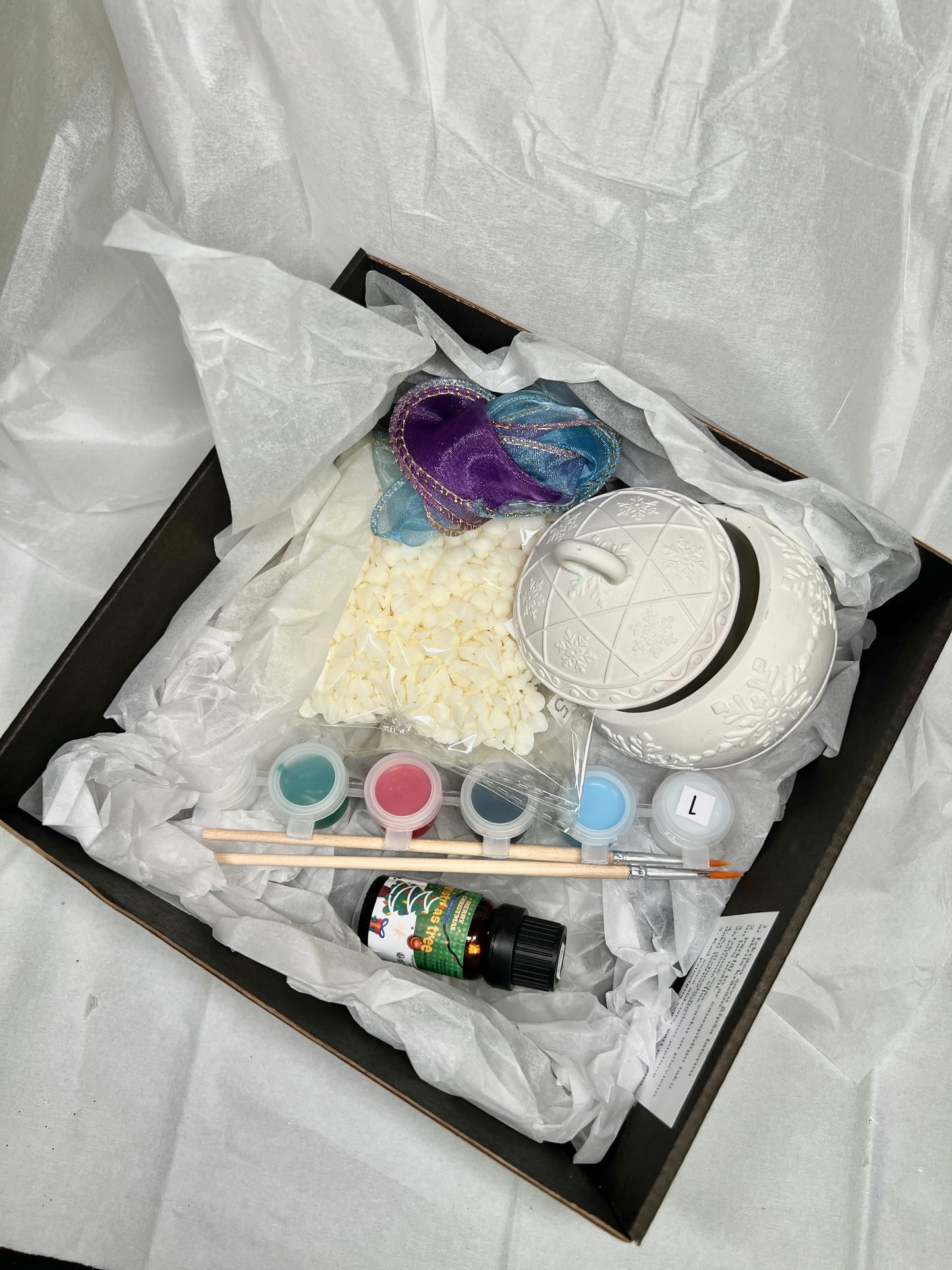 Komplekts: krāso ģipša laternu un pašam ielej sveci