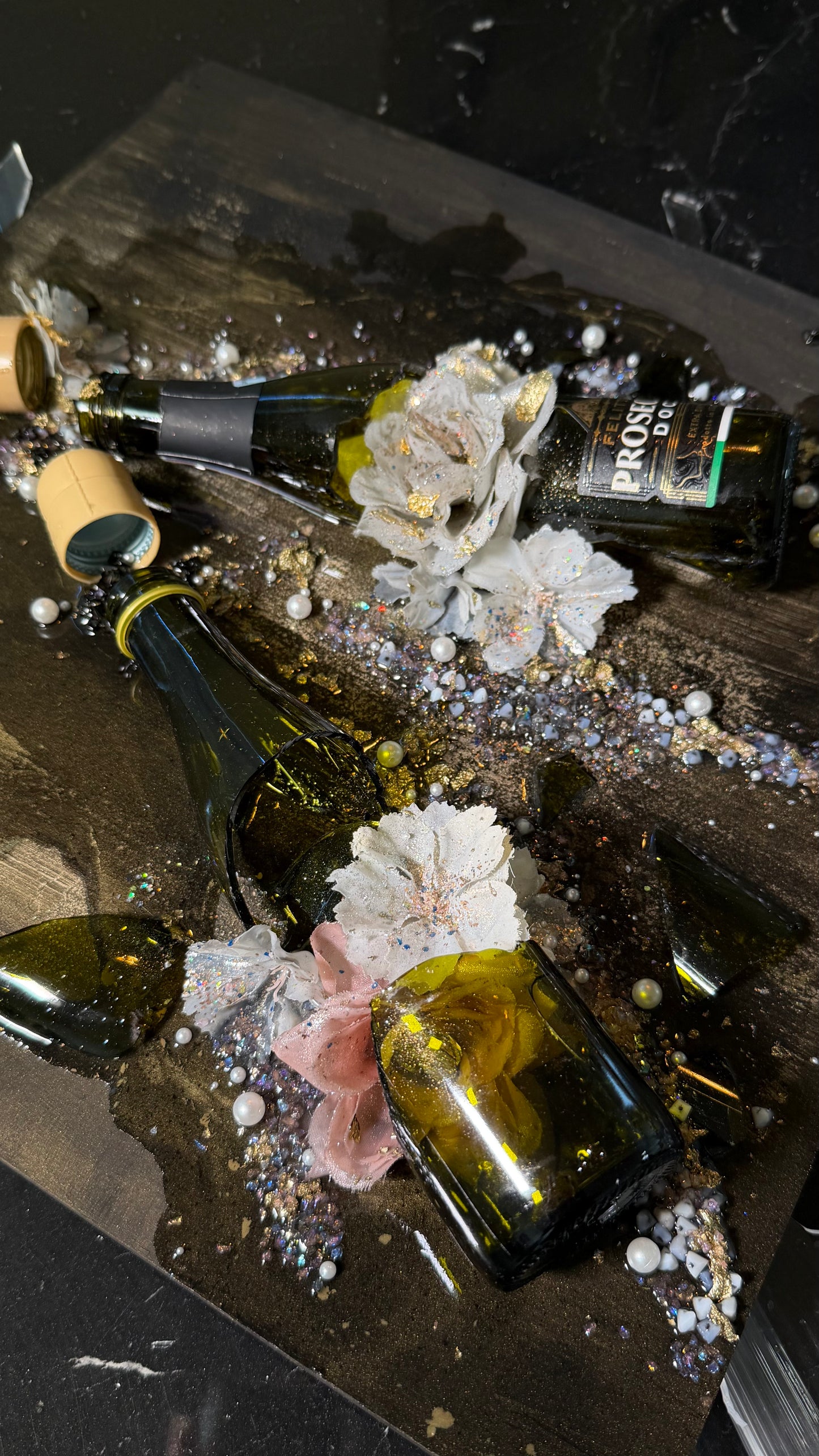 MASTERCLASS – 3D PAINTING WITH EPOXY RESIN AND BROKEN GLASS