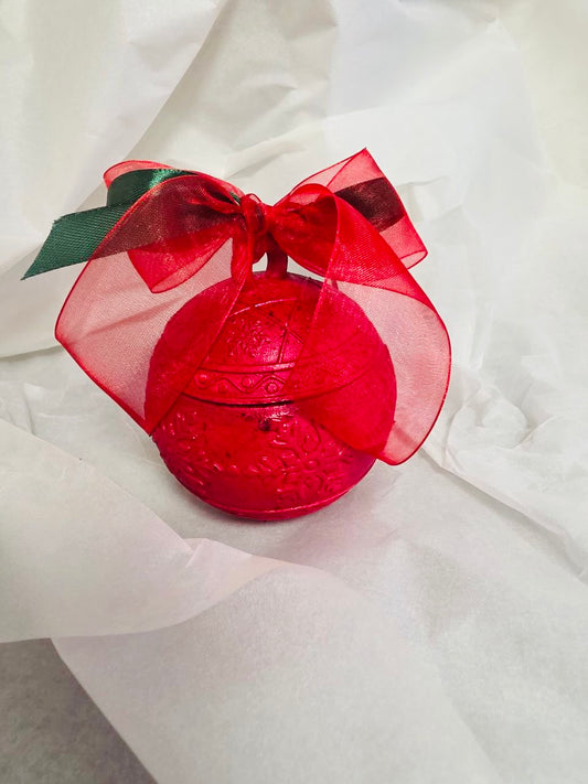 Svece – Ziemassvētku bumba